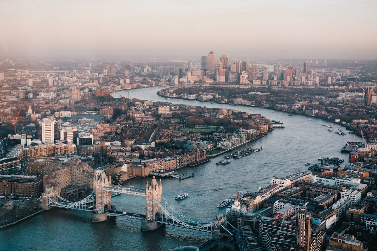 London cityscape with Thames — study in the United Kingdom