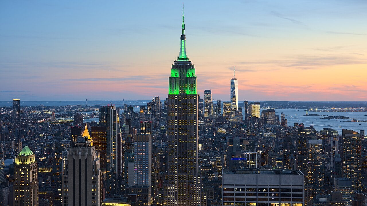 New York City skyline at sunset — study in the USA